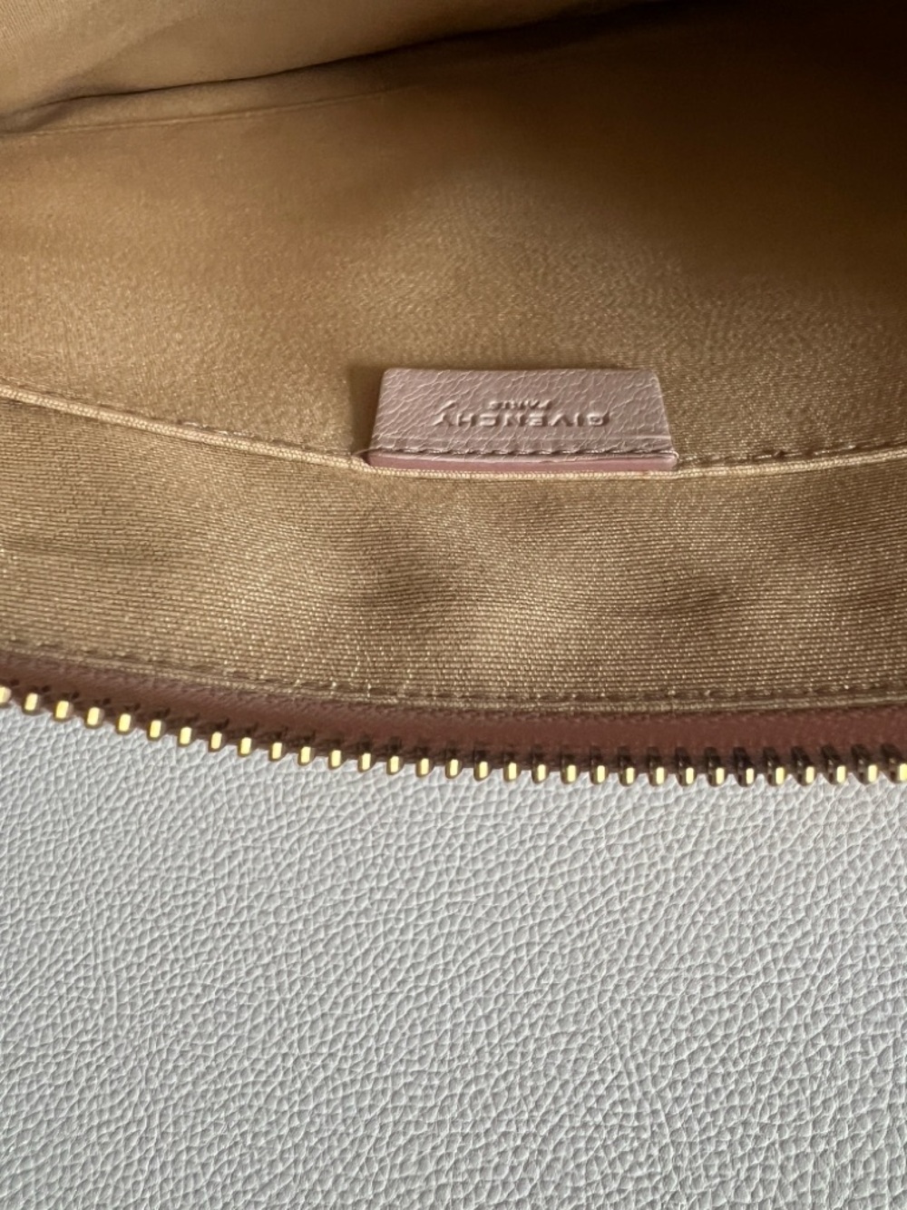 Givenchy Pouch Woman - Picture 6 of 10